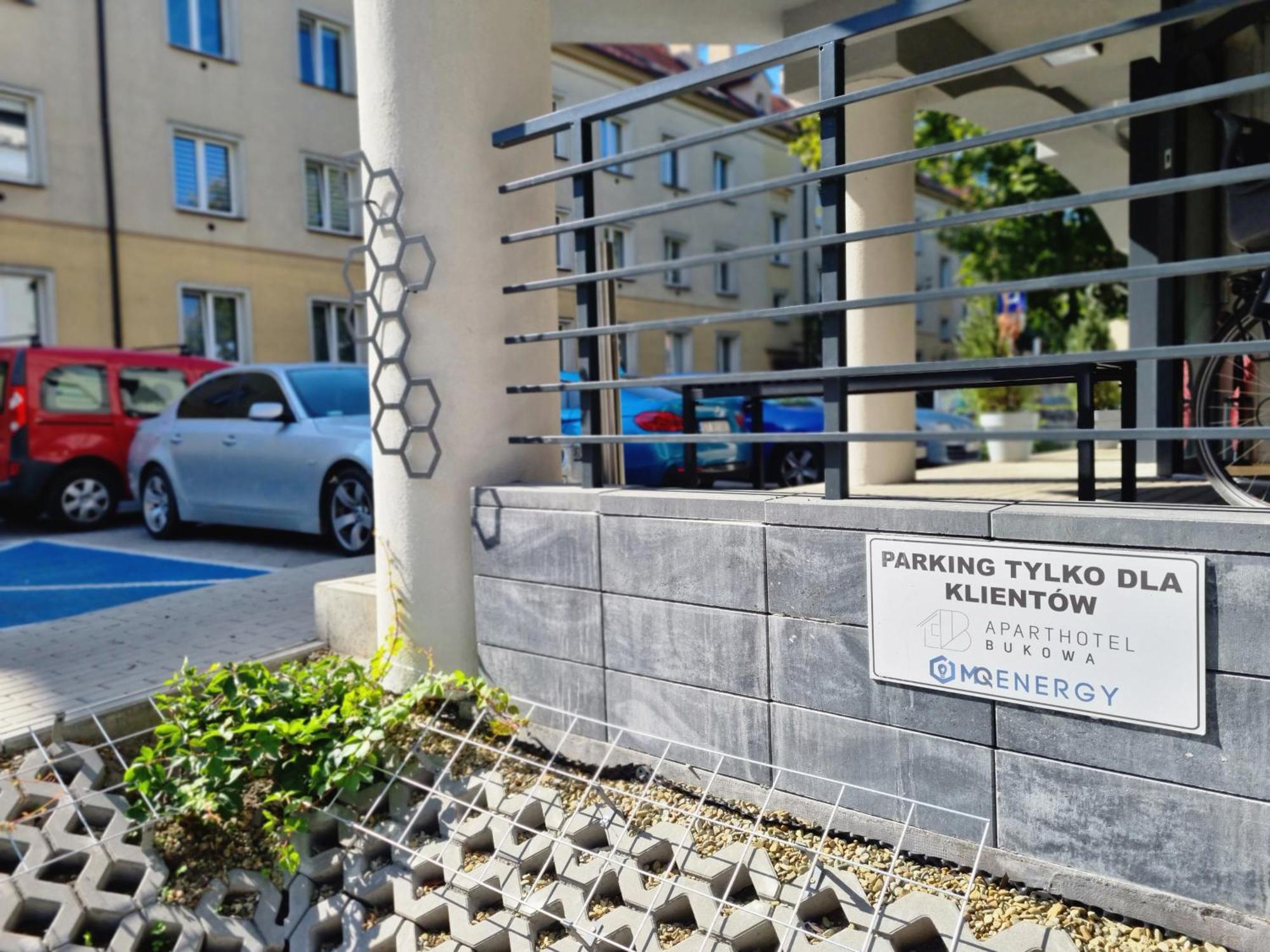 Aparthotel Bukowa Tychy Buitenkant foto