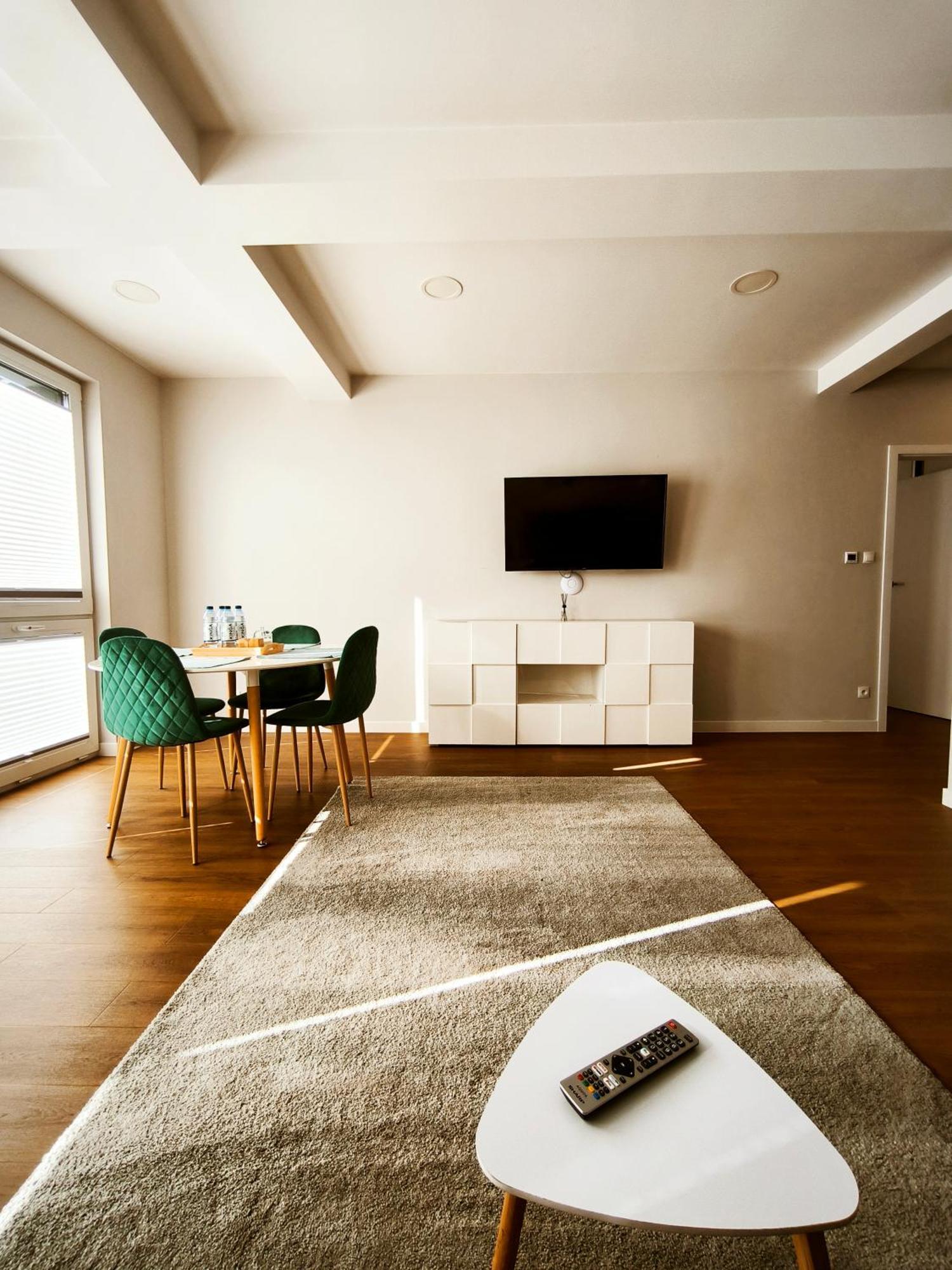 Aparthotel Bukowa Tychy Buitenkant foto